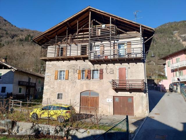 Appartamento in vendita di 125 m² in Via alla Croce, 6