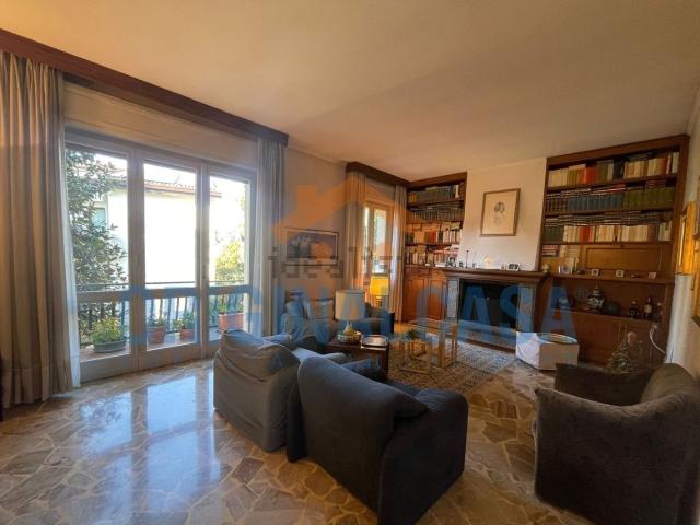Appartamento in vendita di 125 m² in Via Bernardino Varisco