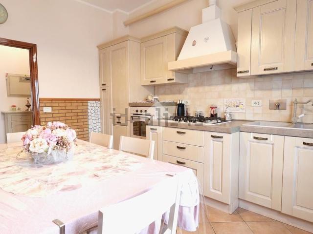 Appartamento in vendita di 125 m² in Via Bernardino Zacchetti