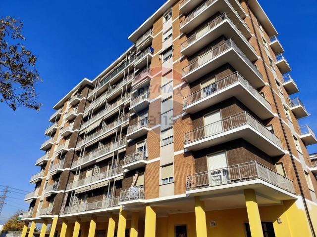 Appartamento in vendita di 125 m² in Via G. Amati, 115