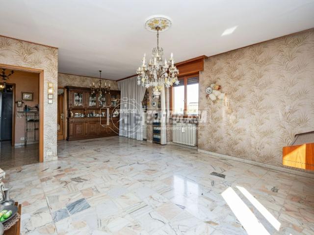 Appartamento in vendita di 125 m² in Via G. B. Tiepolo, 9