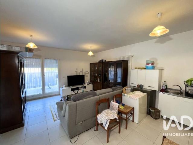 Appartamento in vendita di 125 m² in Via Geminiano Bisi, 8