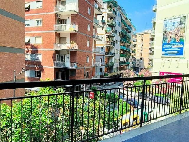 Appartamento in vendita di 125 m² in Via Giulio Palermo
