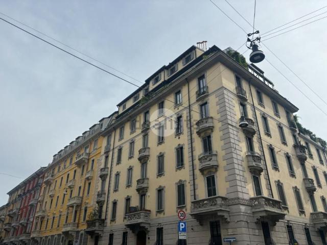 Appartamento in vendita di 125 m² in Via Giuseppe Compagnoni, 26