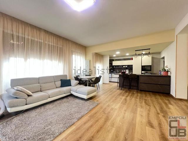Appartamento in vendita di 125 m² in Via Giuseppe Giusti, 26