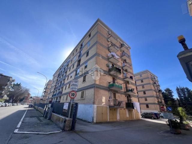 Appartamento in vendita di 125 m² in Via Giuseppe Imperiale, 30