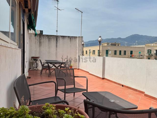 Appartamento in vendita di 125 m² in Via Giuseppe La Farina, 157