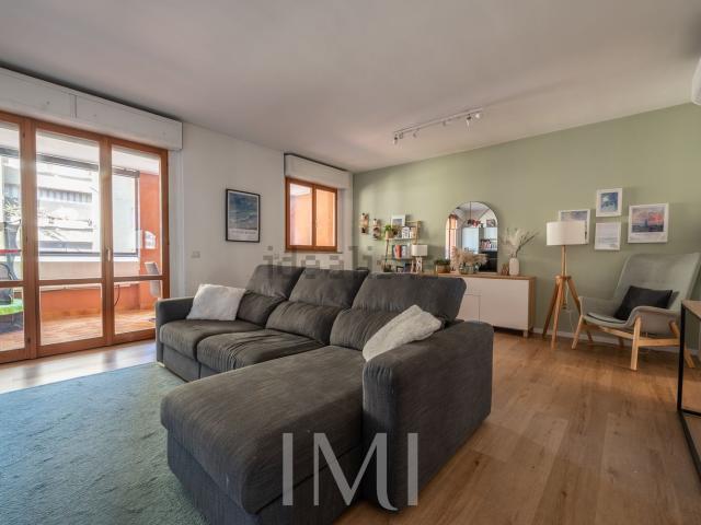 Appartamento in vendita di 125 m² in Via Giuseppe Tomaselli, 1