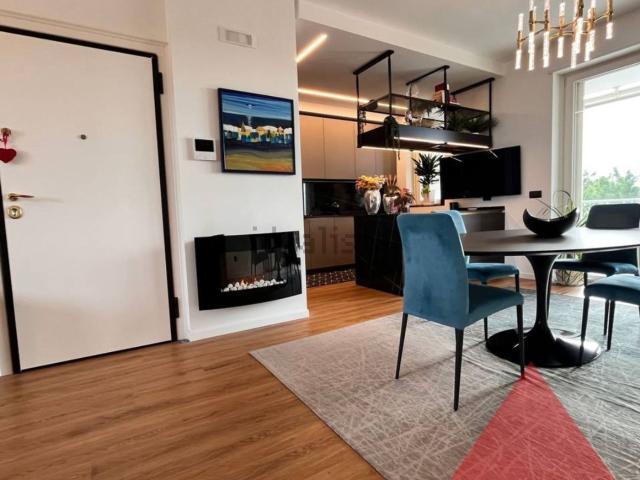 Appartamento in vendita di 125 m² in Via Giuseppe Tatarella