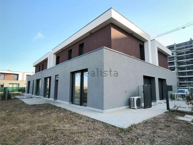 Appartamento in vendita di 125 m² in Via Giacomo Matteotti