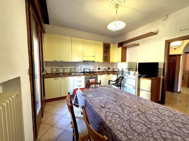Appartamento in vendita di 125 m² in Via Giosuè Carducci, 3