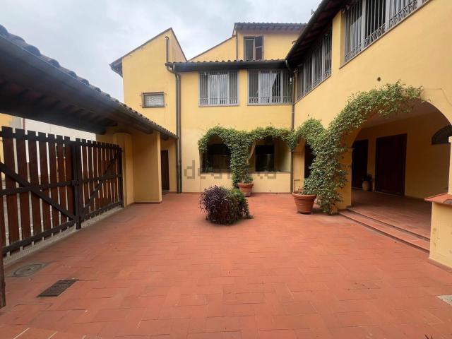 Appartamento in vendita di 125 m² in Via Giovanni Piantanida