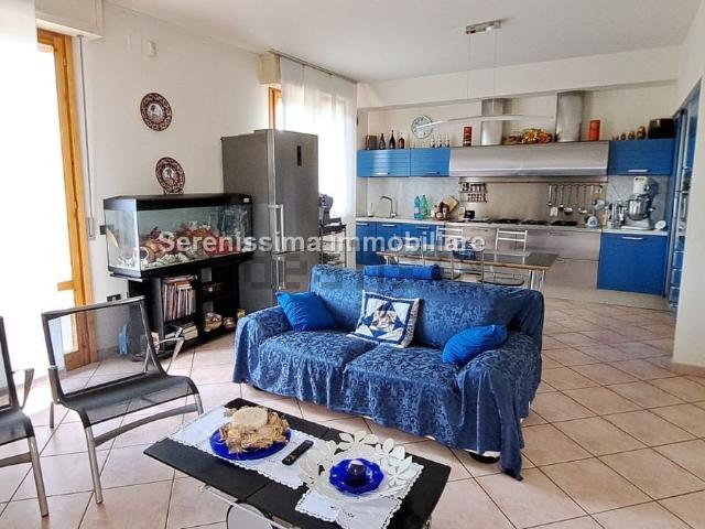 Appartamento in vendita di 125 m² in Via Grosseto