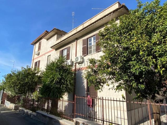 Appartamento in vendita di 125 m² in Via Dolomiti
