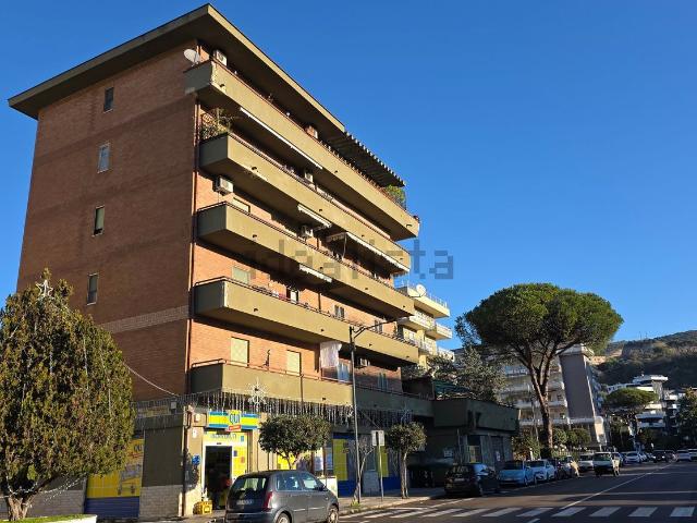 Appartamento in vendita di 125 m² in Via Domodossola