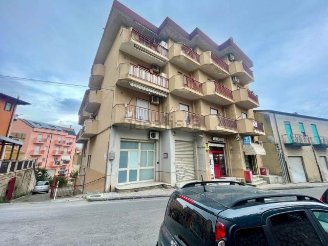 Appartamento in vendita di 125 m² in Via Don Giovanni Bosco, 133