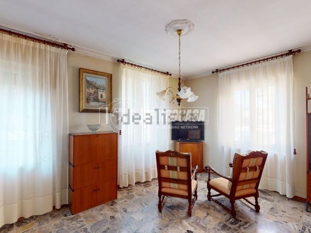Appartamento in vendita di 125 m² in Via Donato Bramante