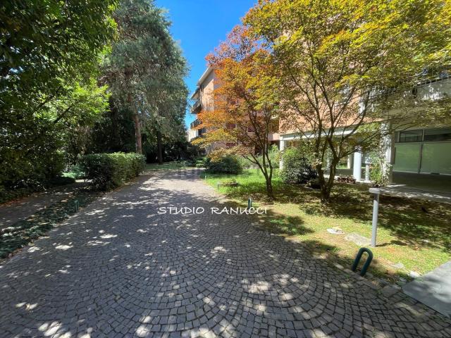 Appartamento in vendita di 125 m² in Via Damiano Chiesa