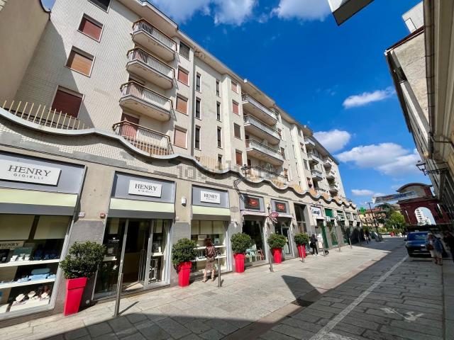 Appartamento in vendita di 125 m² in Via Dante Alighieri, 120