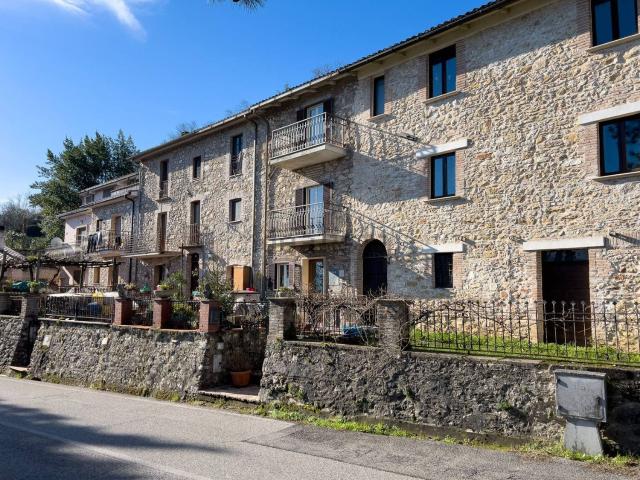Appartamento in vendita di 125 m² in Via Dante Alighieri, 33