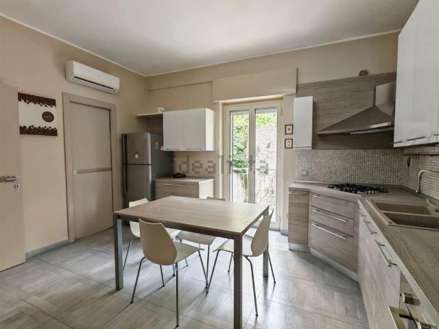 Appartamento in vendita di 125 m² in Via Dante Alighieri, 92