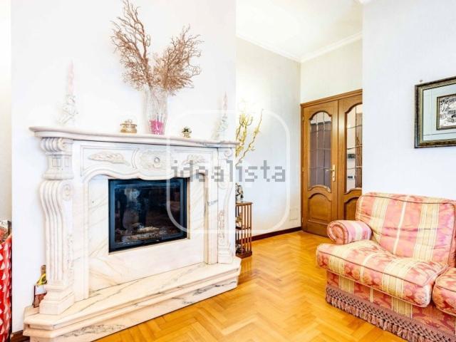 Appartamento in vendita di 125 m² in Via del Bosco