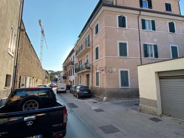 Appartamento in vendita di 125 m² in Via del giglio