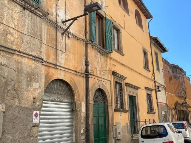 Appartamento in vendita di 125 m² in Via del Pavone, 62