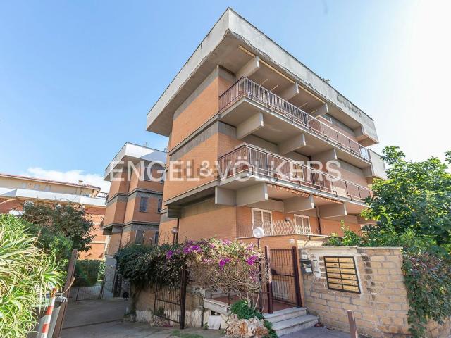 Appartamento in vendita di 125 m² in Via del Tonale