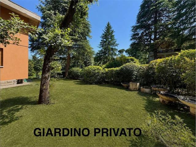 Appartamento in vendita di 125 m² in Via della Sorgente