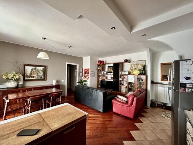 Appartamento in vendita di 125 m² in Via della Vegra