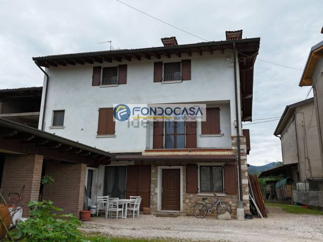 Appartamento in vendita di 125 m² in Via delle Cascine