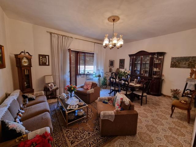 Appartamento in vendita di 125 m² in Via di Casal del Marmo
