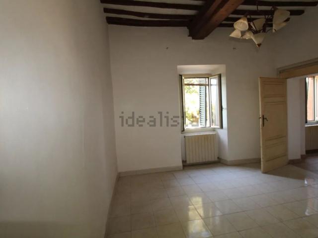 Appartamento in vendita di 125 m² in Via di Lucignano