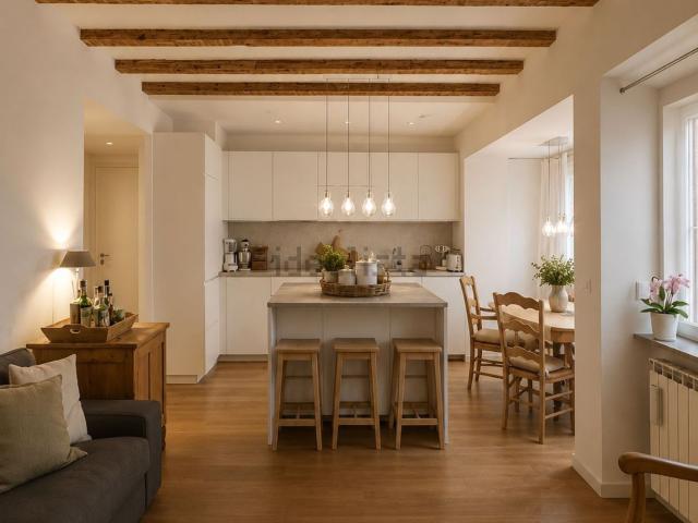 Appartamento in vendita di 125 m² in Via di Torre Bianca, 14