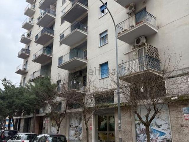 Appartamento in vendita di 125 m² in Via Emilio Perrone, 1