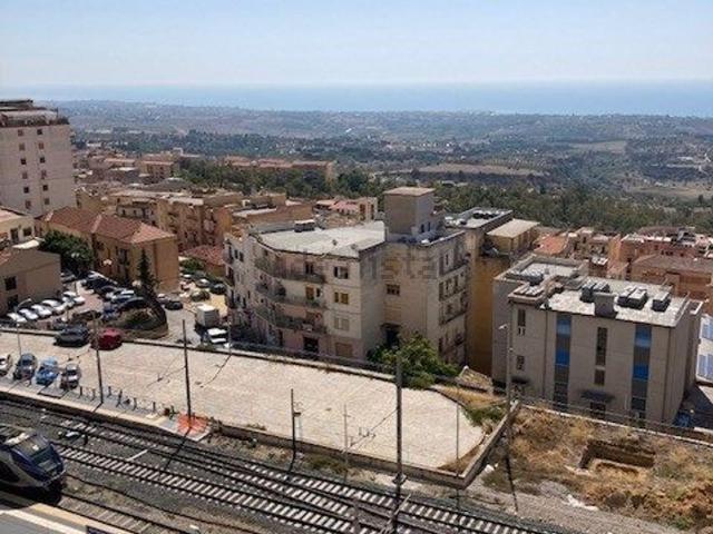 Appartamento in vendita di 125 m² in Via Empedocle, 145