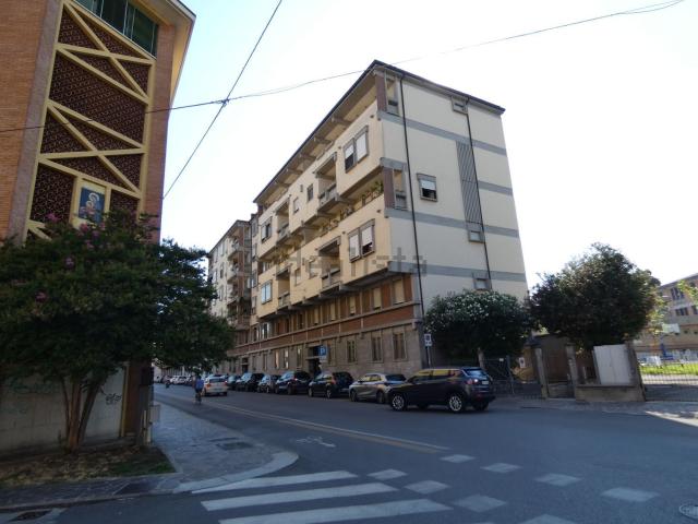 Appartamento in vendita di 125 m² in Via Enrico Dugoni