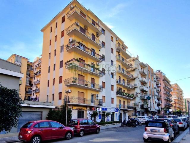Appartamento in vendita di 125 m² in Via Eleonora D&apos Angiò, 23