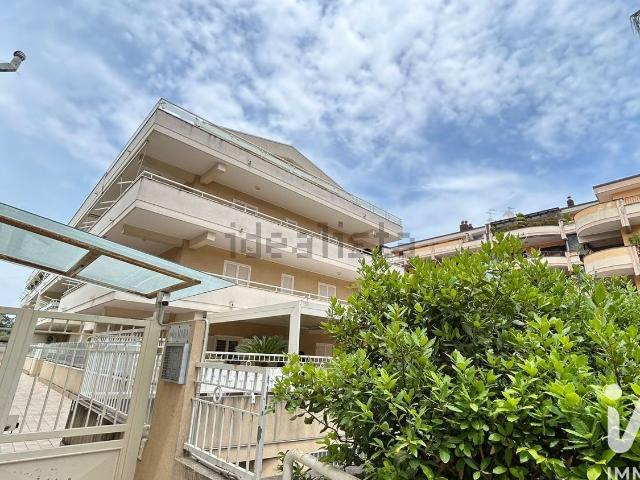 Appartamento in vendita di 125 m² in Via Francesco Marchesiello, 167