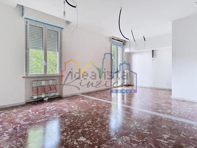 Appartamento in vendita di 125 m² in Via Francesco Niosi, 23