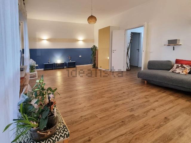 Appartamento in vendita di 125 m² in Via Francesco Baracca, 201
