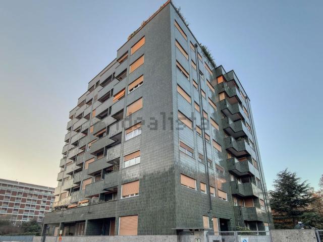 Appartamento in vendita di 125 m² in Via Francesco Gonin, 8