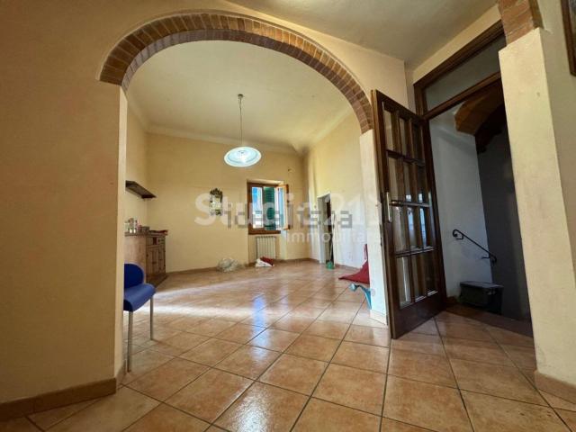 Appartamento in vendita di 125 m² in Via Francesco Petrarca