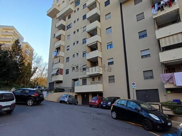 Appartamento in vendita di 125 m² in Via Fratelli Grimm, 52