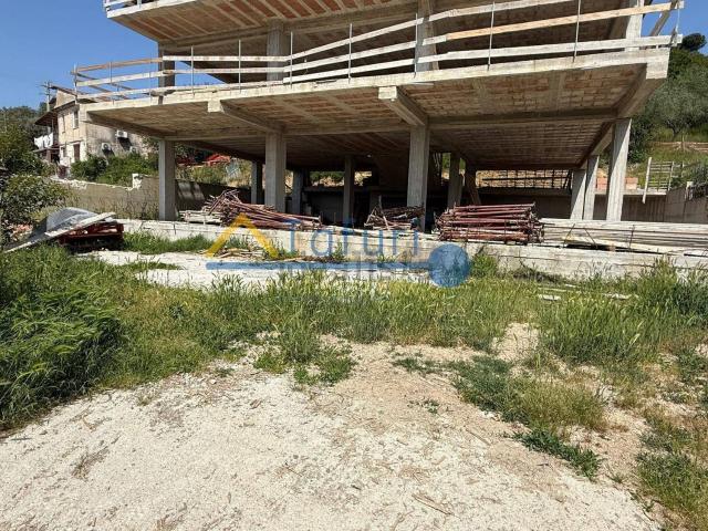 Appartamento in vendita di 125 m² in Via Fuonti