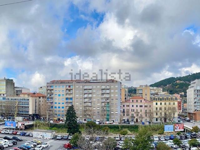 Appartamento in vendita di 125 m² in Via IV Novembre