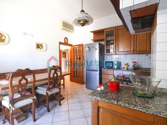 Appartamento in vendita di 125 m² in Via Ottavio Rinuccini