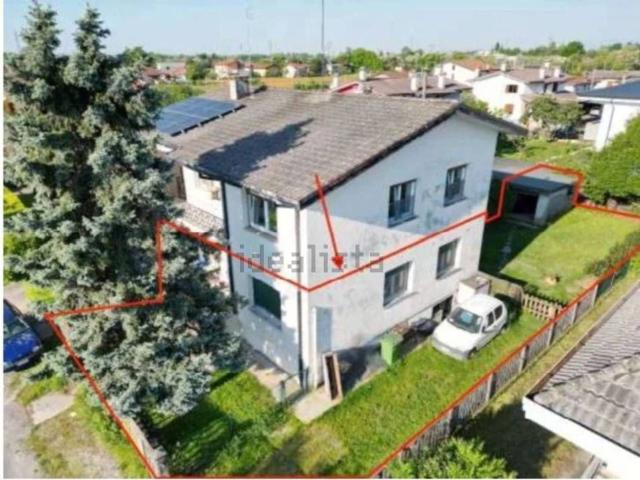Appartamento in vendita di 125 m² in Via Lombardia, 25