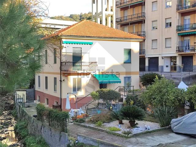 Appartamento in vendita di 125 m² in Via Lavadore, 10